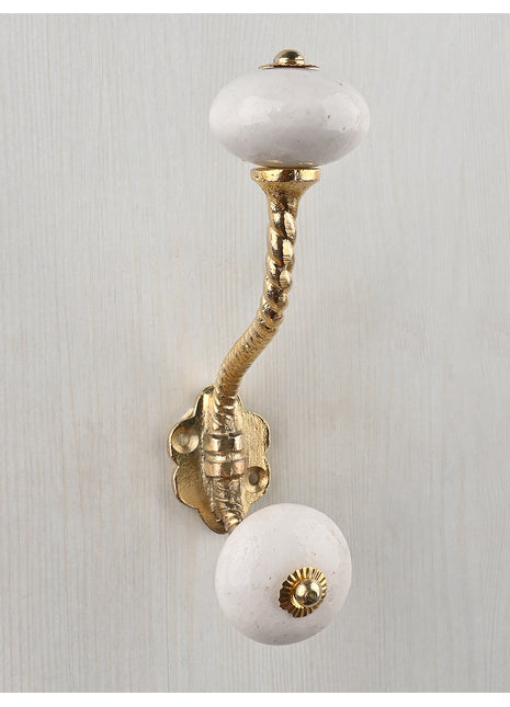 Solid White Knob With Metal Wall Hanger