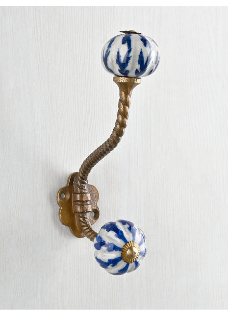 Blue Design Ceramic Knob With Metal Wall Hanger