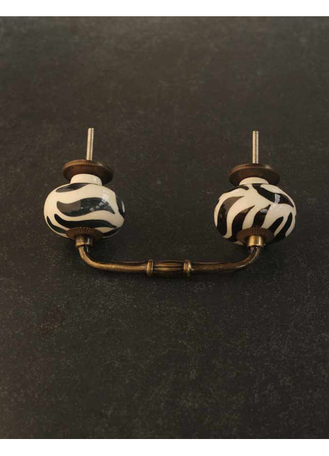 Stylish Black And White Round Dresser Cabinet Pull