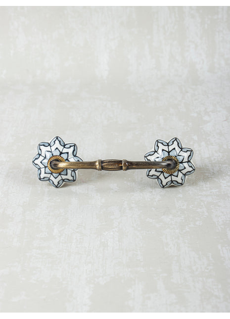 Beautiful Design On White Background Color Ceramic Pull