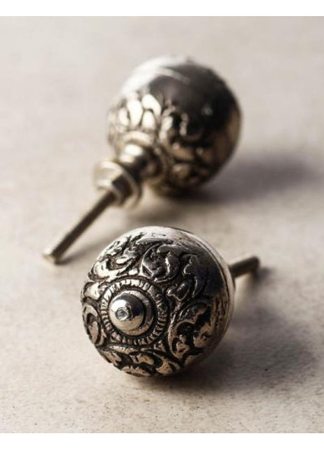 Antique Silver Round Metal Knob