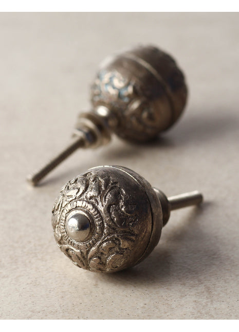 Silver Metal knob