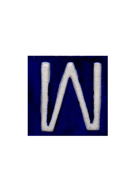 White W alphabet blue tile (2x2)